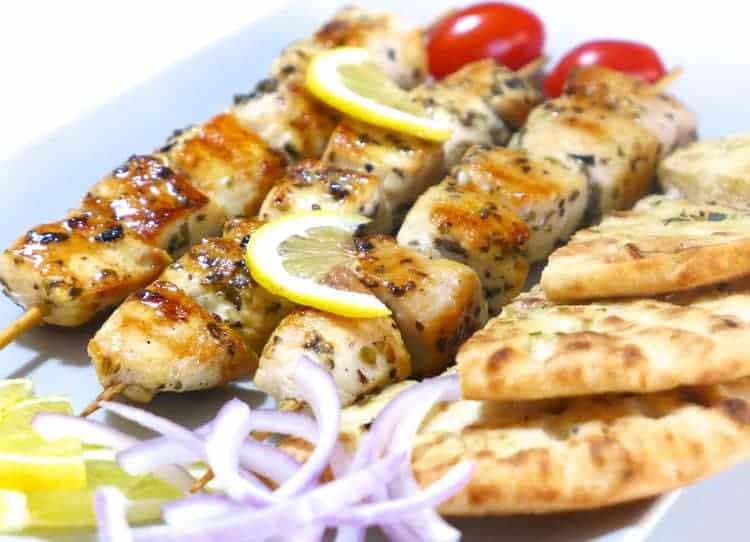 Easy Souvlaki Greek Chicken&nbsp;Skewers