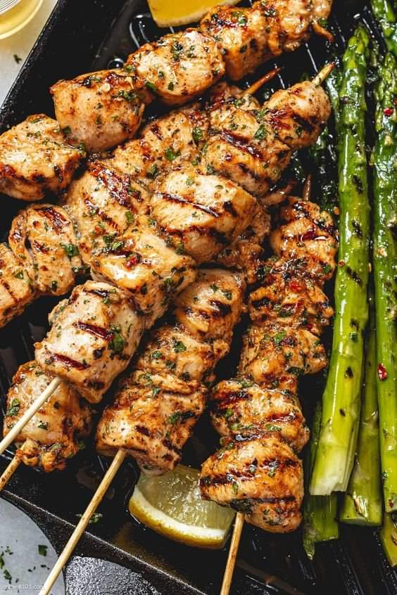 Grilled Lemon Garlic Chicken Skewers with&nbsp;Asparagus