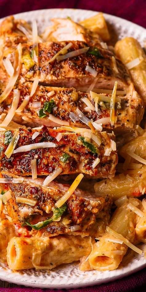 Chicken Pasta in White Wine&nbsp;Sauce