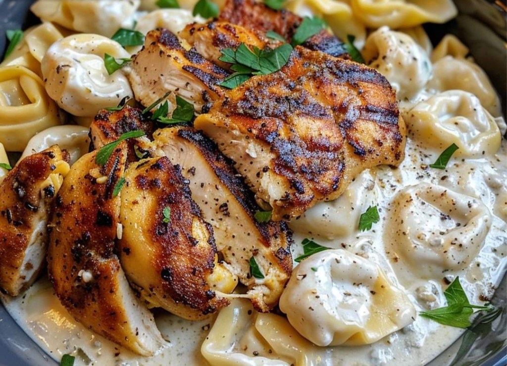 Asiago Tortellini Alfredo with Grilled Chicken